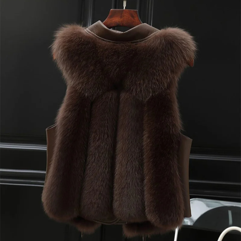 Dilara Women's Vest in Faux Fur – Elegant Design with Adjustable Cut & Soft Lining