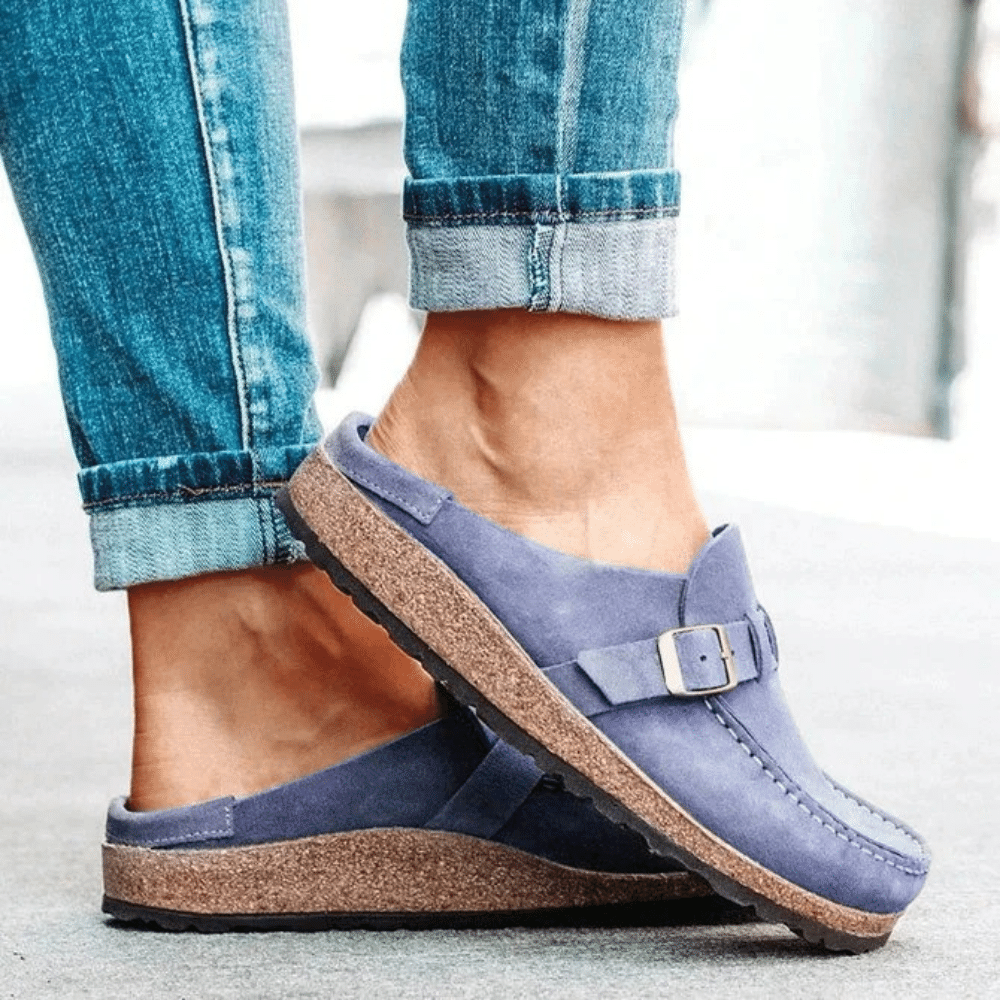 Georgia Sabots Femme Confort – Mules ergonomice cu curea și cataramă pentru stil casual