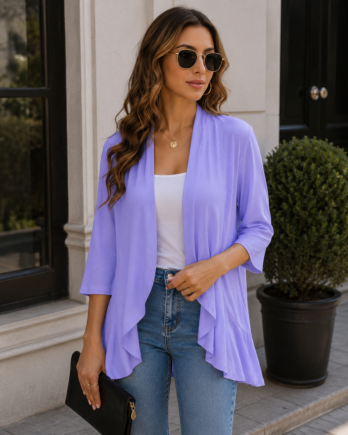 Gilet leggero da donna Kaia – Aperto, maniche a 3/4, taglio fluido e bordo volant