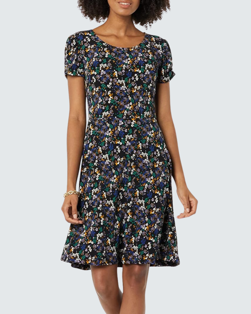 Girlie Robe Femme A-Line – Col Rond, Manches Courtes Froncées, Coupe Fluide