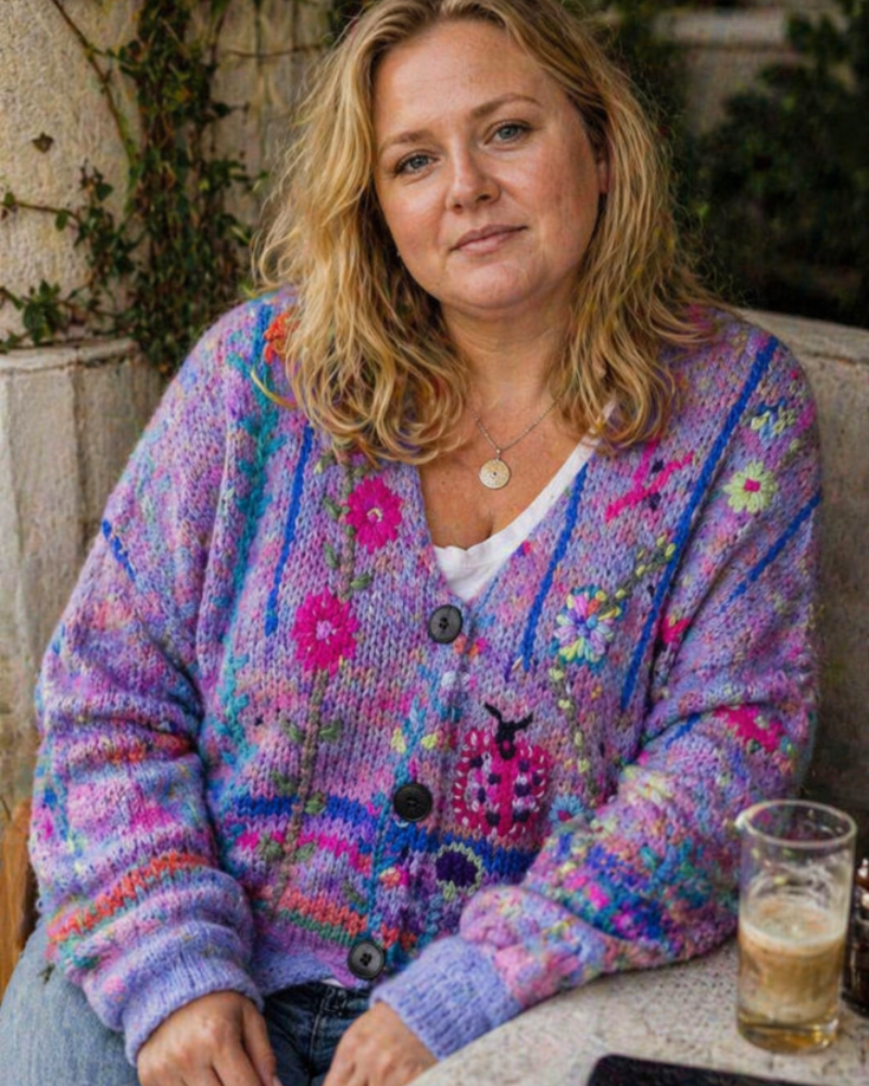 Felisa Cardigan Femme Curvy Grande Taille – Gilet Bohème Multicolore Broderies Fleuries Coupe Ample