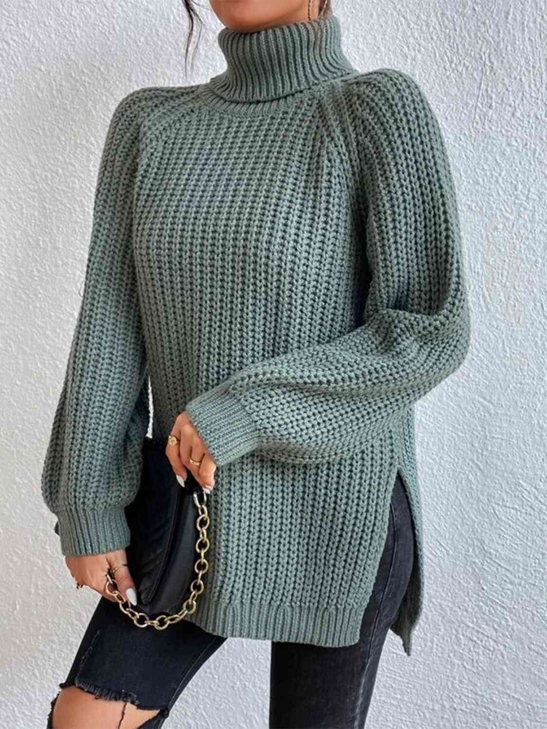 Angela Pull Femme – Pletený rolák s bočním rozparkem, elegantní pro podzim/zimu