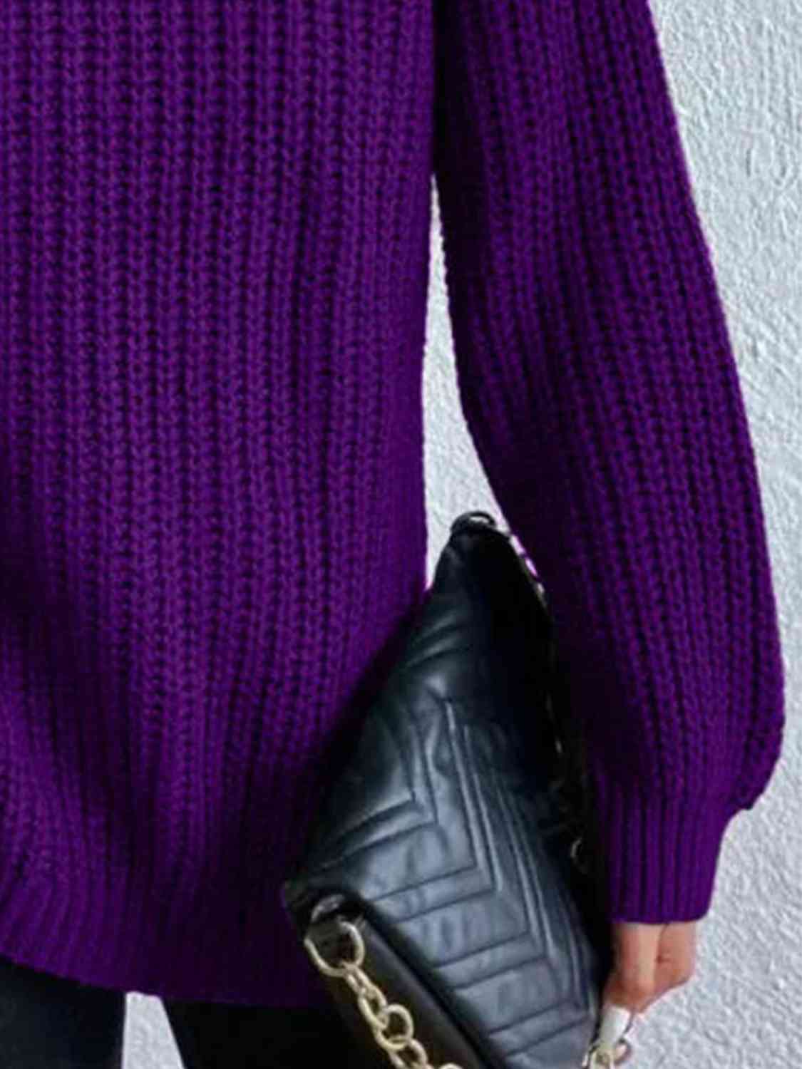 Angela Pull Femme – Pletený rolák s bočním rozparkem, elegantní pro podzim/zimu
