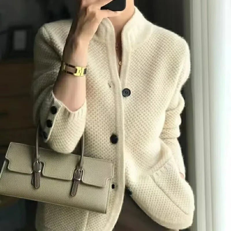Xyla Cardigan Femme – Cardigan confortabil și sofisticat cu stil elegant și confortabil
