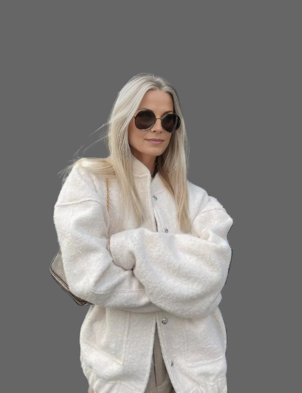 Leia Ženska Jakna Bouclé – Prevelika Jakna Mekane Teksture s Minimalističkim Dizajnom