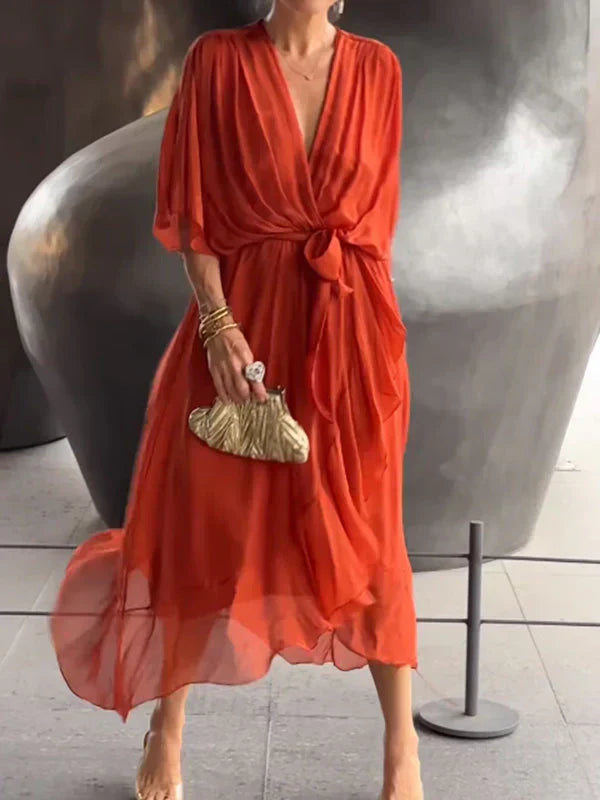 Abigail Robe Femme – Elegant og alsidig kjole med stilfulde detaljer til arbejde & weekend